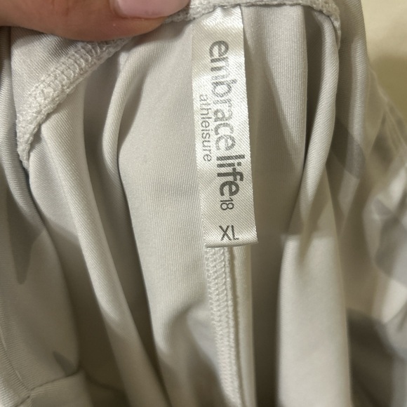 Embrace Life Athleisure Camo High Waisted Biker Shorts With Pockets XL - Picture 2 of 7